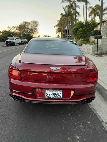2021 bentley flying spur v8