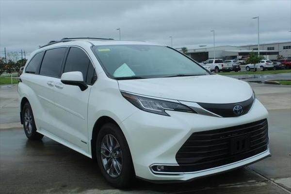2021 toyota sienna in saint louis, missouri