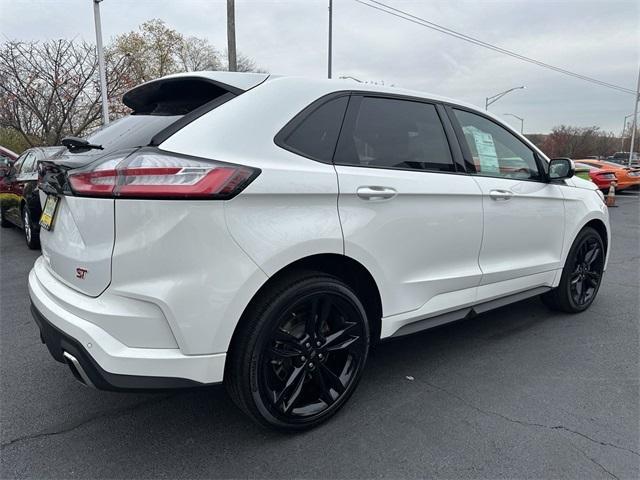 2022 ford edge st