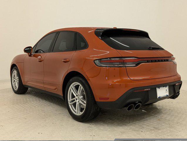 2022 porsche macan base