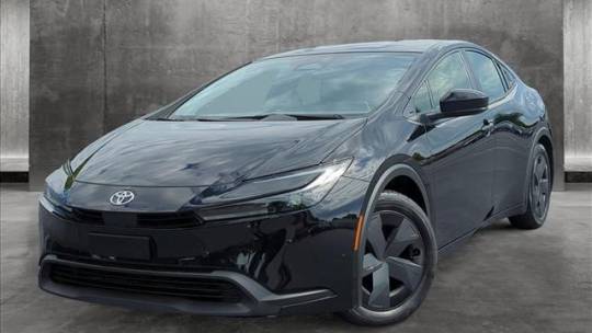 2024 toyota prius le