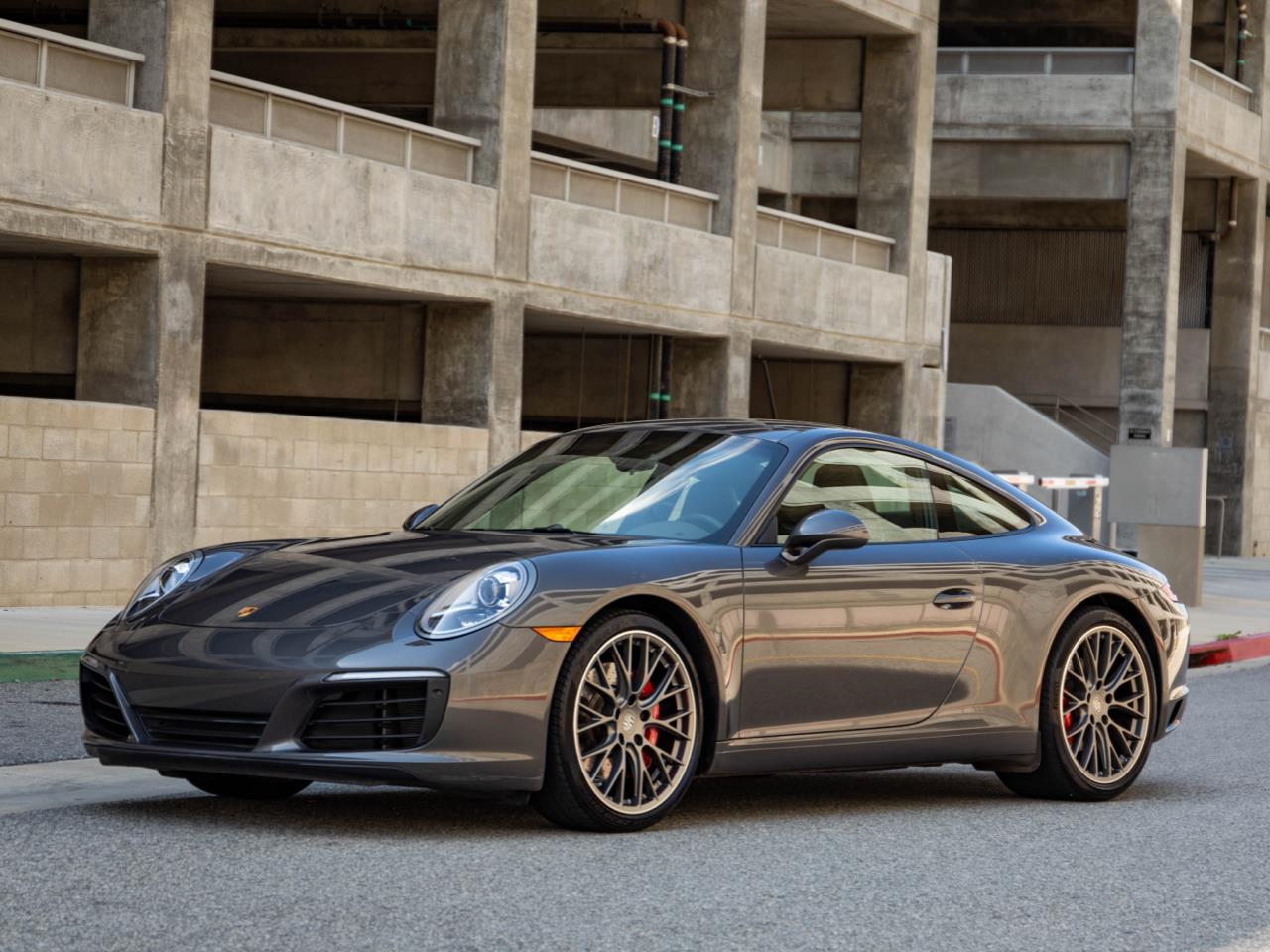 2017 porsche 911