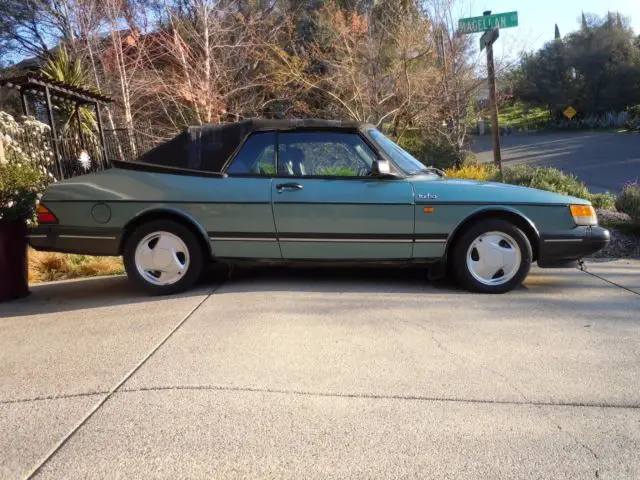 rare beryl green color!