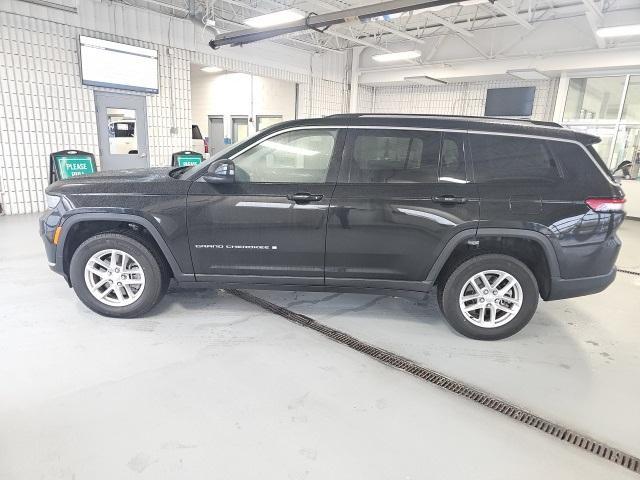 2022 jeep grand cherokee l laredo