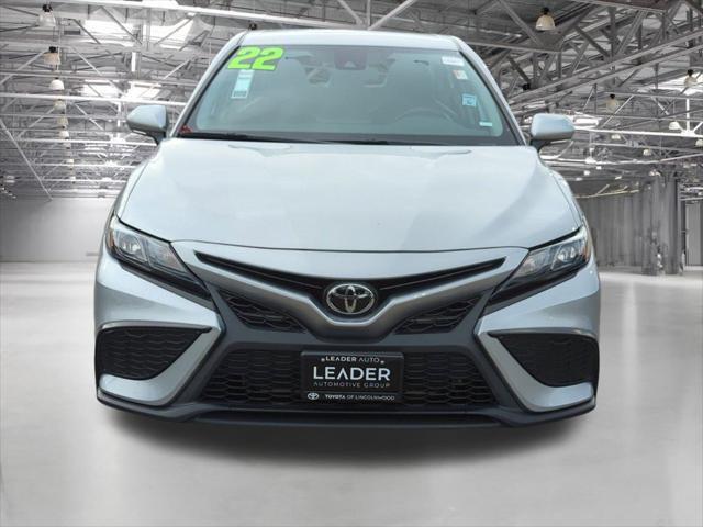 2022 toyota camry se