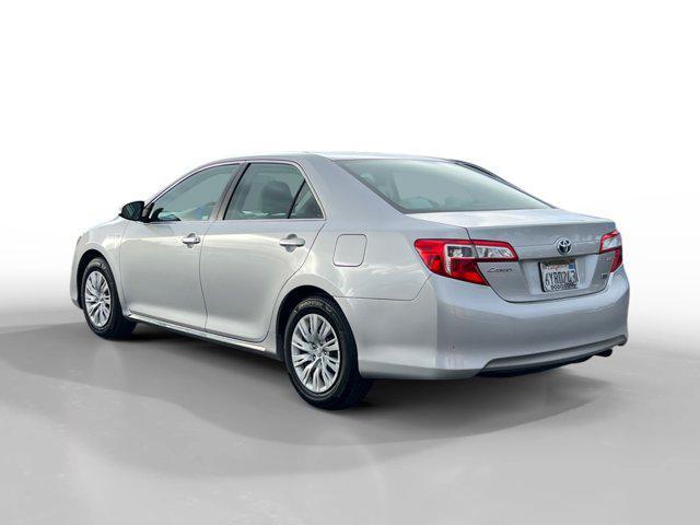 2012 toyota camry hybrid le