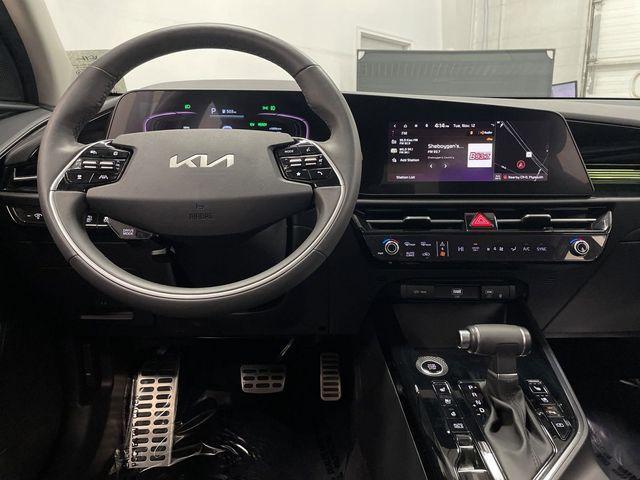 2023 kia niro touring