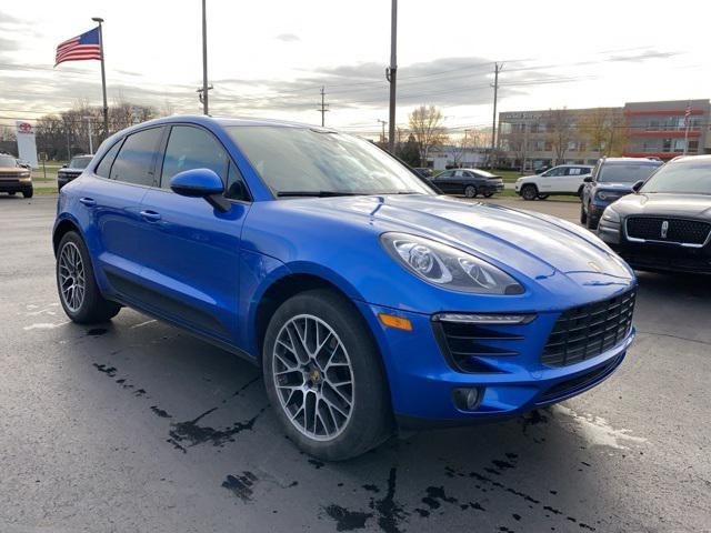 2018 porsche macan base
