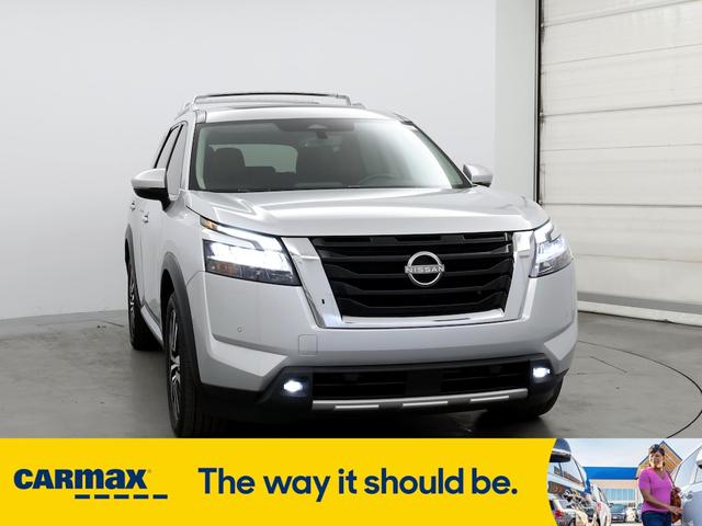 2023 nissan pathfinder platinum