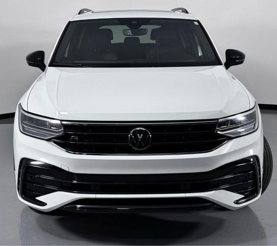 2022 volkswagen tiguan 2.0t se r-line black