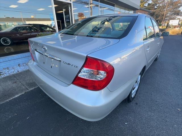 2004 toyota camry le