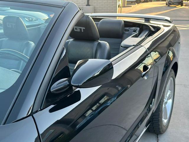 2006 ford mustang gt