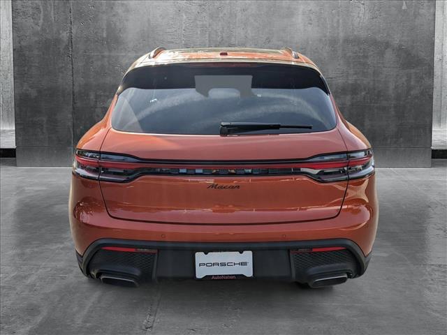 2024 porsche macan base