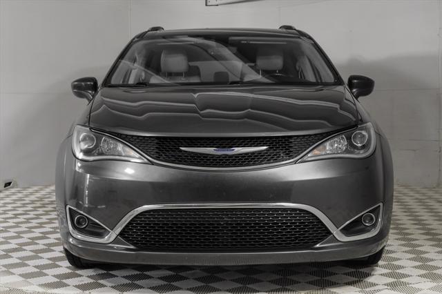 2020 chrysler pacifica touring l