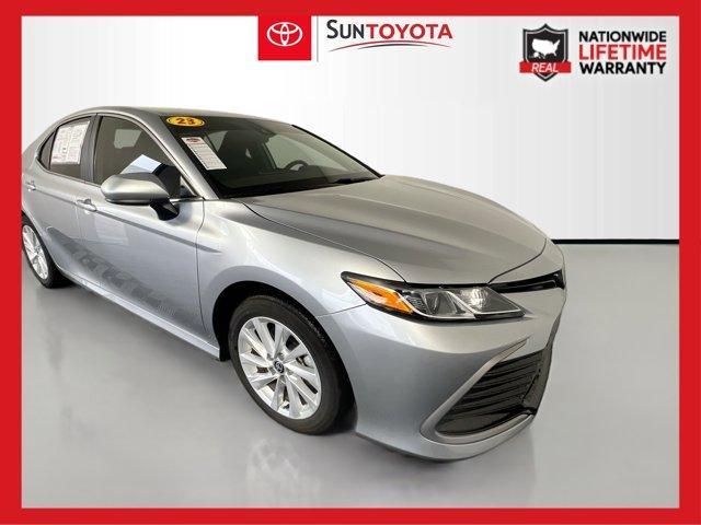 2023 toyota camry le