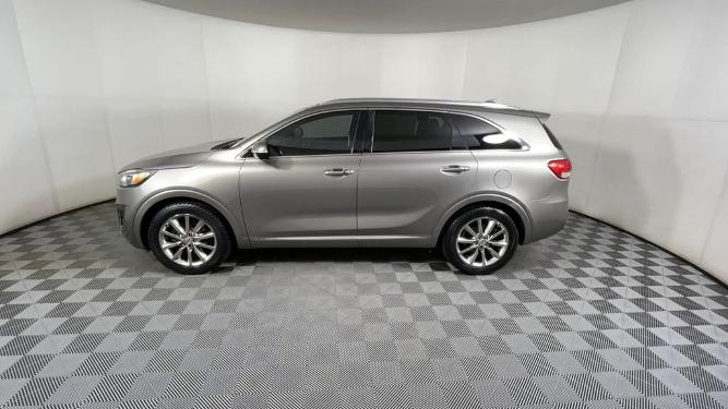 used 2017 kia sorento limited v6