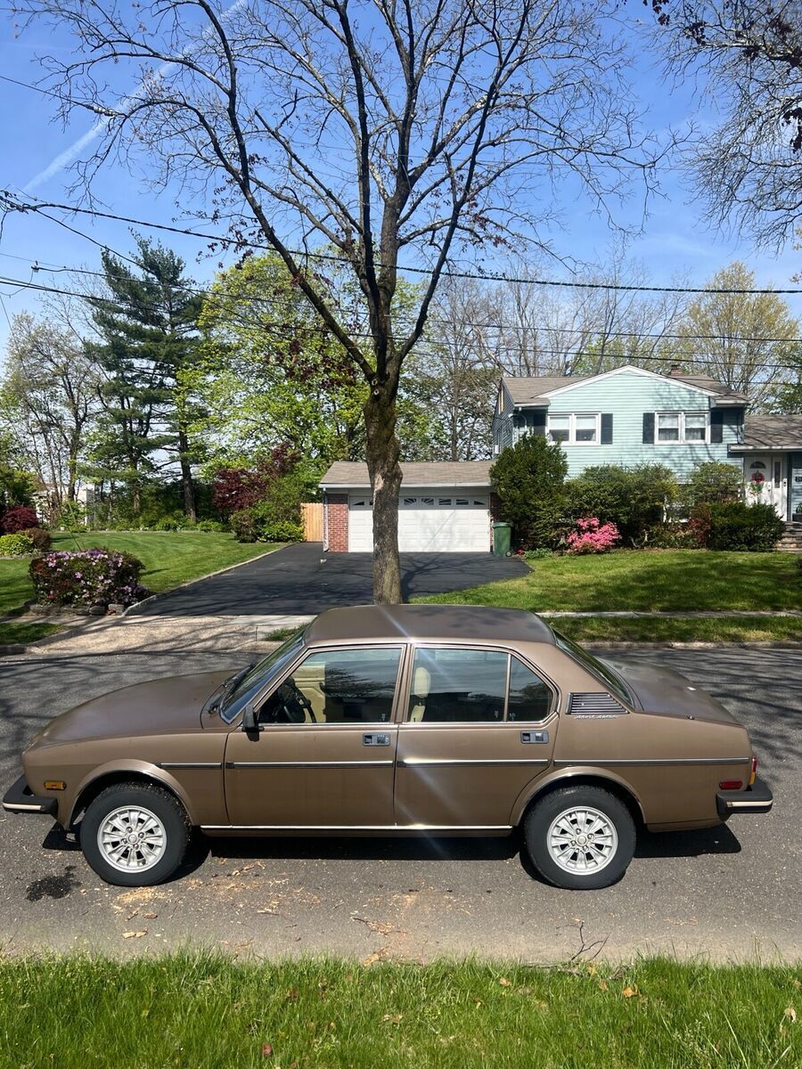1978 alfa romeo alfetta 2.0 green sport sedan