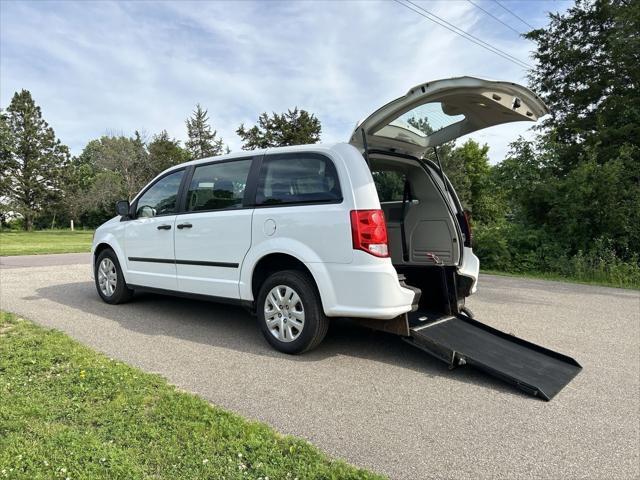 2016 dodge grand caravan avp/se
