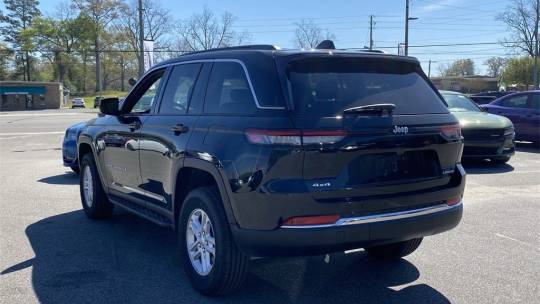 2024 Jeep Grand Cherokee laredo