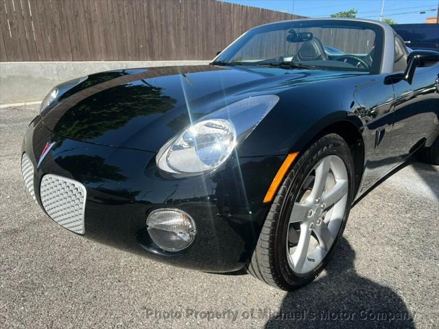 2006 pontiac solstice very nice local trade in - low miles - 2 keys