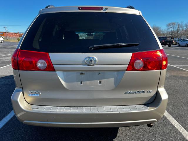 2007 toyota sienna le