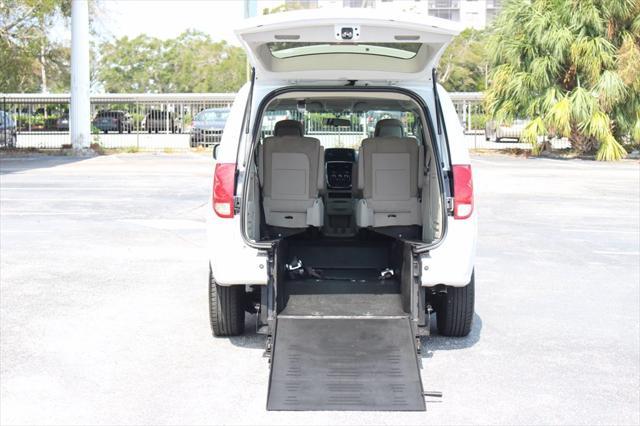 2014 dodge grand caravan avp/se