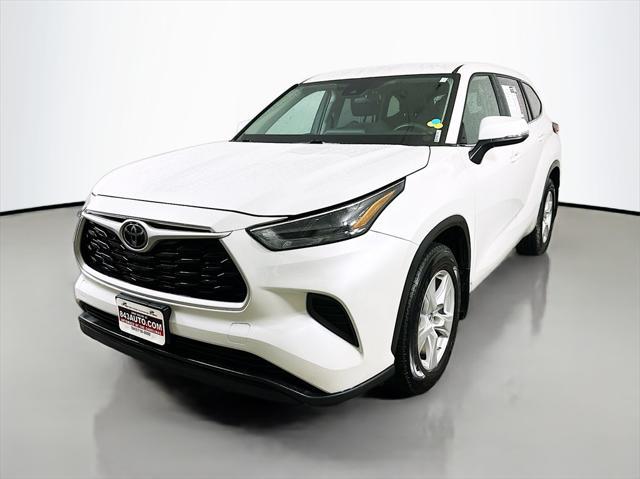 2023 toyota highlander l