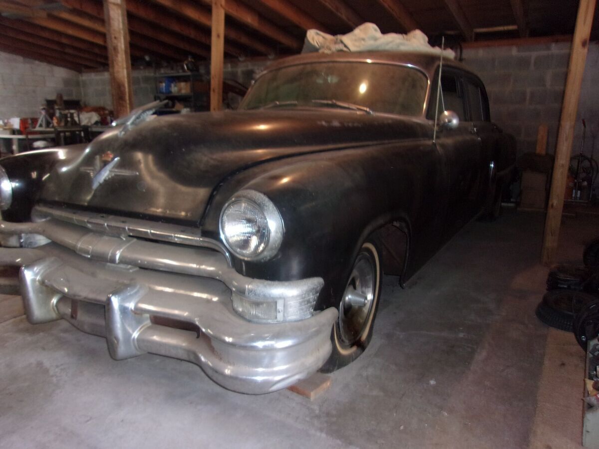 1953 chrysler imperial crown 4dr sedan "driven into garage in 1982" barn find