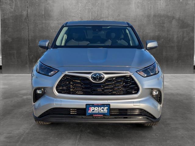 2023 toyota highlander le