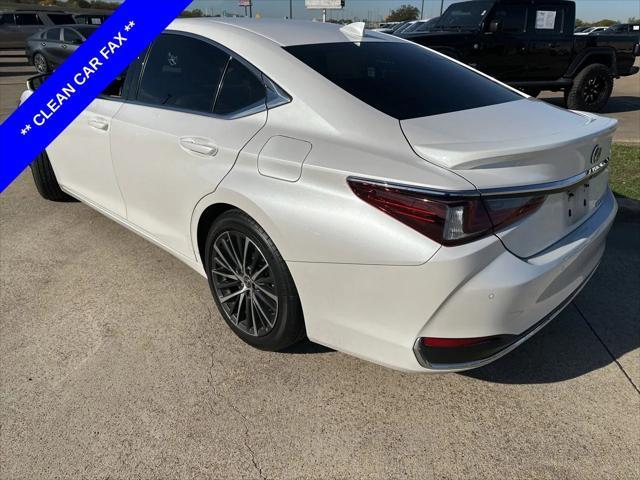2023 lexus es 300h base