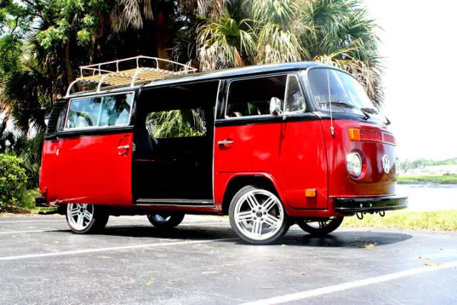 73 vw bus volkswagen transporter passenger van kombi bay window camper restored