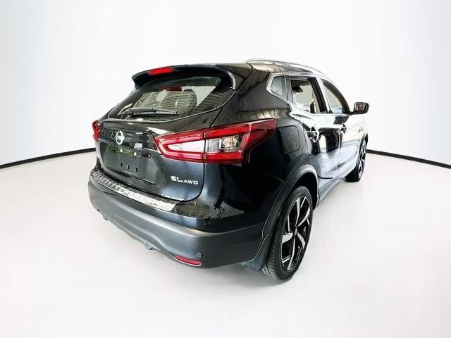 2022 nissan rogue sport sl