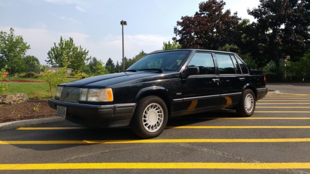 1991 volvo 940 se turbo - heated leather, runs/drives exc, straight - no reserve