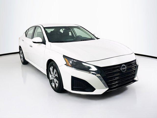 2023 nissan altima s fwd