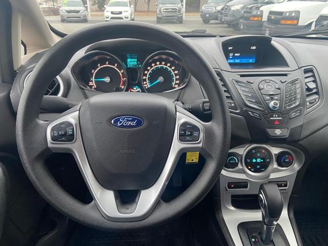 2018 ford fiesta se