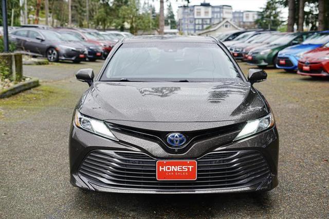 2018 toyota camry hybrid xle