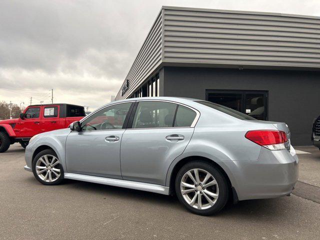 2013 subaru legacy premium