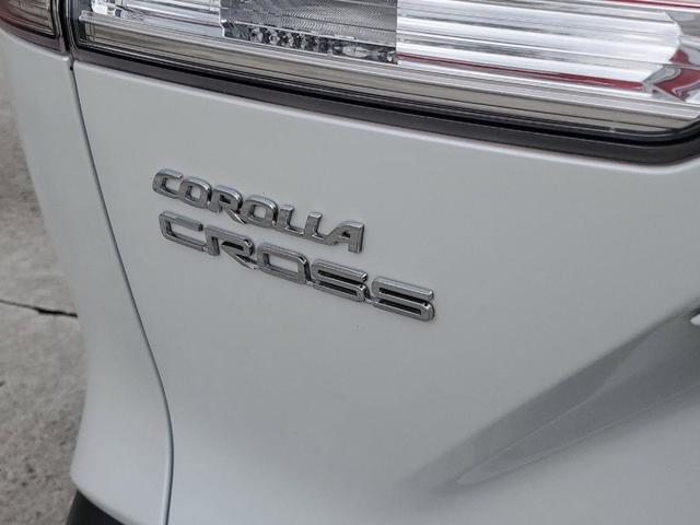 2022 toyota corolla cross le