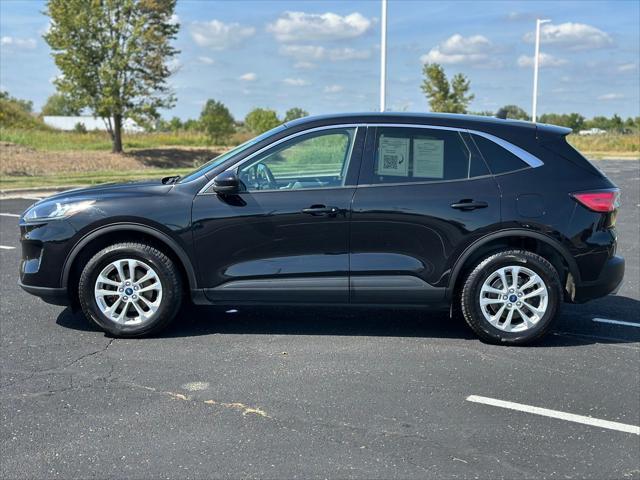 2021 ford escape se