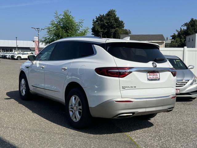 2021 buick enclave essence