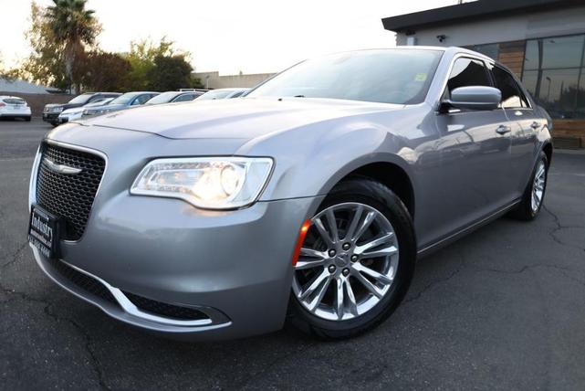 2018 chrysler 300 touring