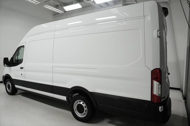 2022 ford transit-350 base