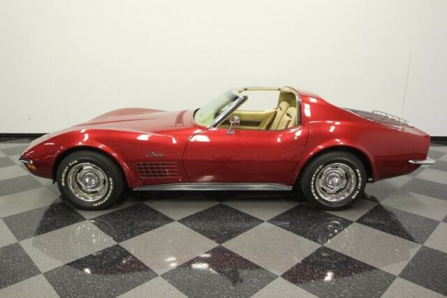 show quality 4 speed vette, gorgeous paint, 350 v8, ps, 4 whl discs, receipts