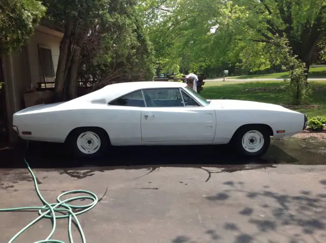 1970 dodge charger base hardtop 2-door 5.2l