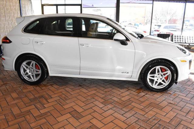 2016 porsche cayenne gts