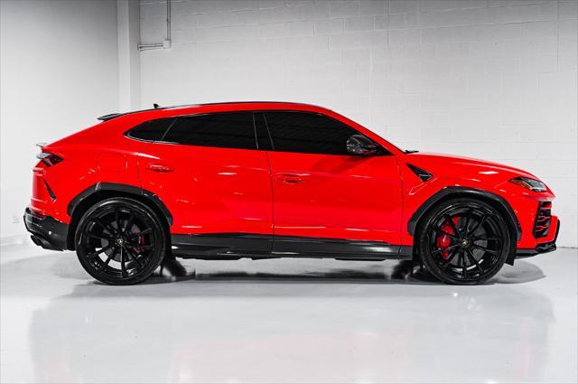 2019 lamborghini urus base
