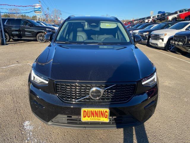2024 volvo xc40 b5 core bright theme