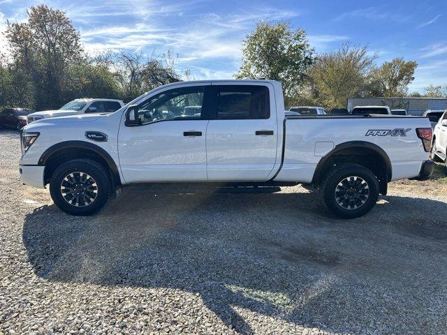 2024 nissan titan xd pro-4x