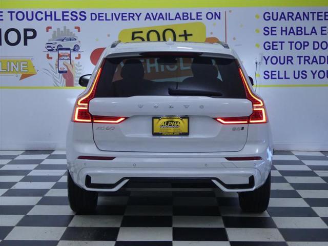 2024 volvo xc60 b5 plus dark theme