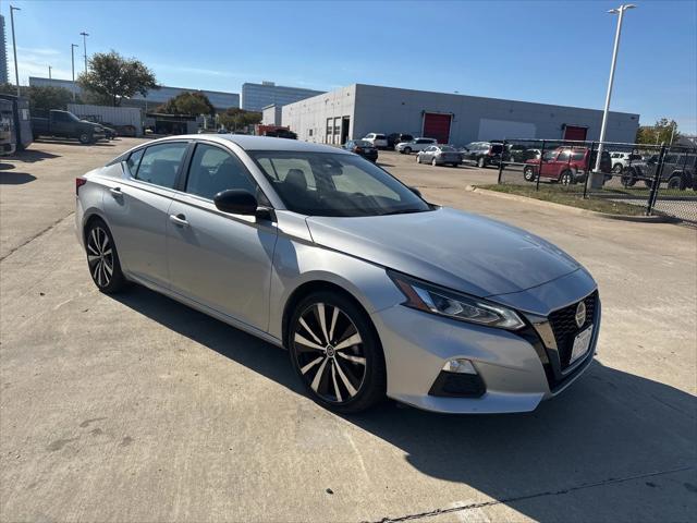 2022 nissan altima sr fwd